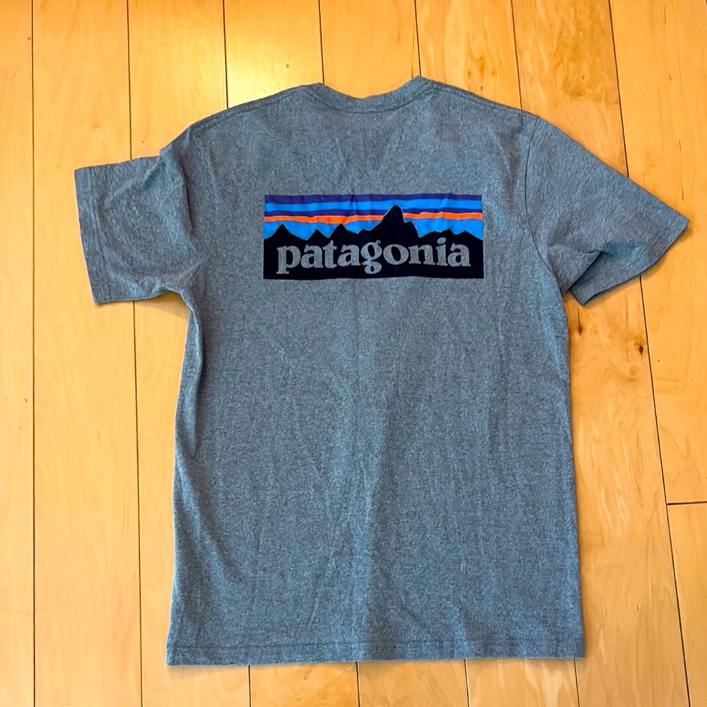 PATAGONIA Responsible-tee Logo P-6
Men’s Medium